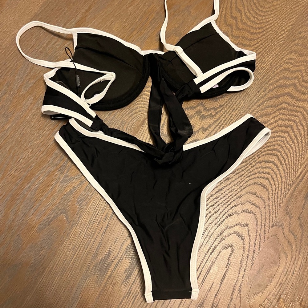 Zaful Black White Contrast Underwire Bikini Set High Cut Swimsuit Small NEW - Picture 4 of 5